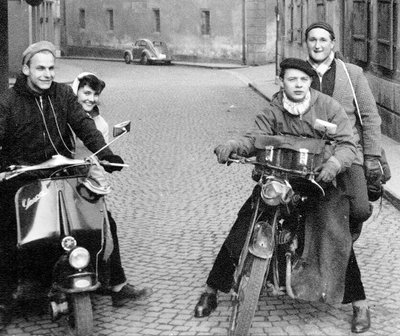 Peter Grohmann (zweiter von rechts) in wilden Zeiten. Foto: privat