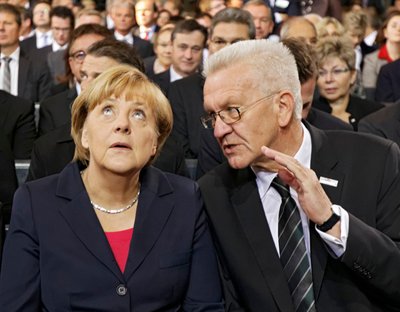 Bundeskanzlerin Merkel hätte sich den Ministerpräsidenten auch für höchste Weihen vorstellen können. Foto: Joachim E. Röttgers