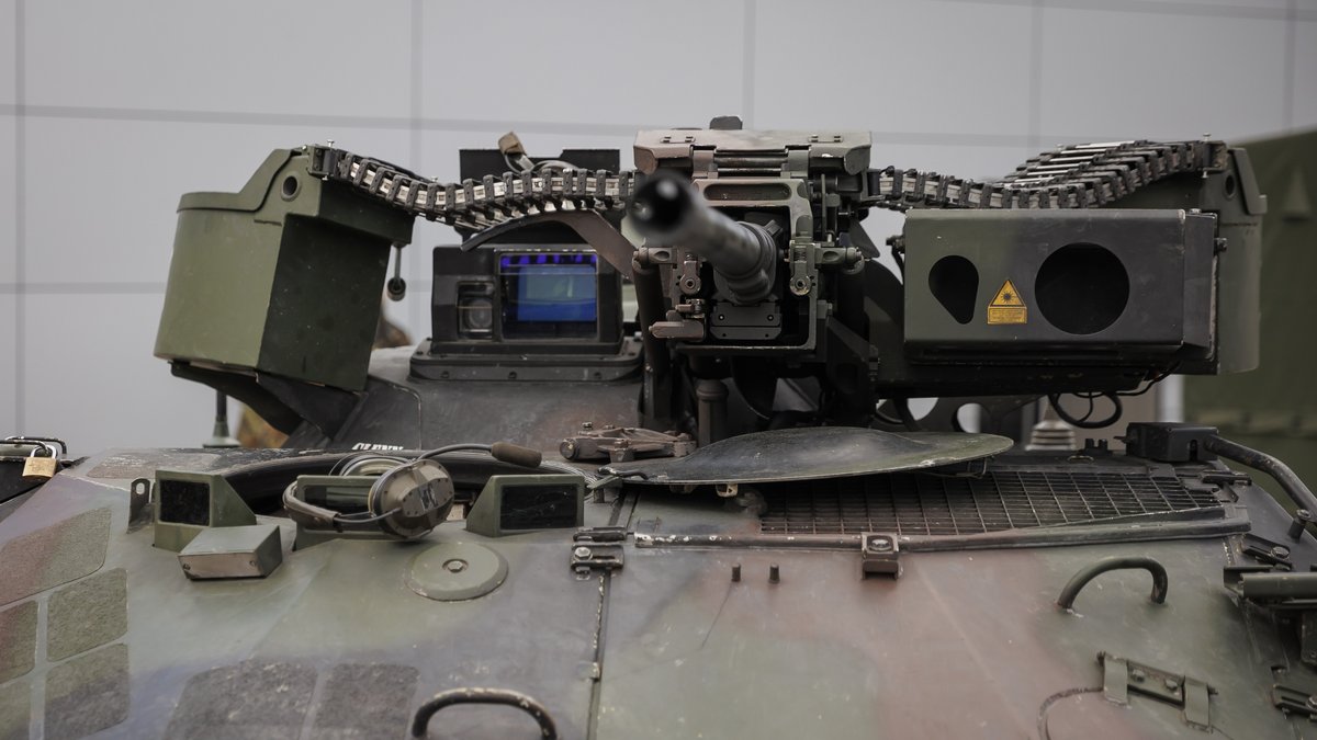 Ob Panzer oder Lenkflugkörper – wenn die neuen Rüstungsgüter aus Baden-Württemberg kommen, freut sich die Landesregierung. Foto: Julian Rettig