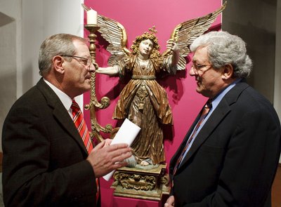 Der Landrat vor Zürn'schem Leuchterengel.