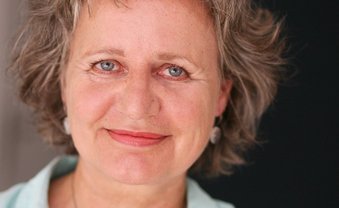 Zwischen den Stühlen