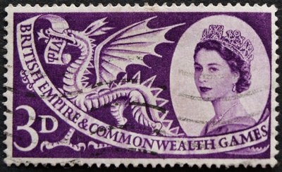 Früher war weniger Falten: die Queen auf einer Briefmarke von 1958.