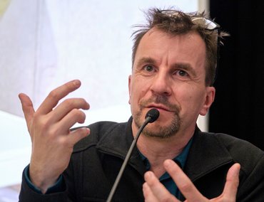 Beifall für den Satiriker: Dietrich Krauß.