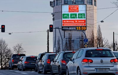 Feinstaubalarm? Ist Stuttgarts AutofahrerInnen hupe.