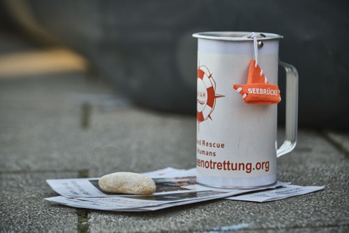 Ein beachtlicher Erfolg der Hilfsbereiten: Knapp drei Jahre gibt es die Seebrücke, rund 250 Städte in Deutschland sind Sichere Häfen.