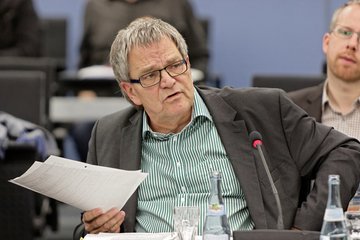 Will erst einen Probelauf, bevor er zustimmt: Uli Sckerl.