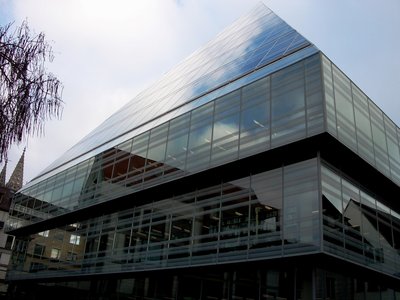 Schöne neue Stadtbibliothek. Foto: Maimaid, CC BY-SA 4.0