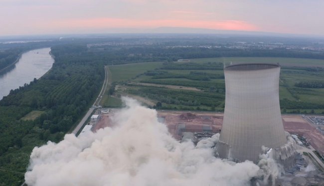 Einstürzende Altbauten. Screenhot: www.enbw.com Einstürzende Altbauten. Screenhot: www.enbw.com