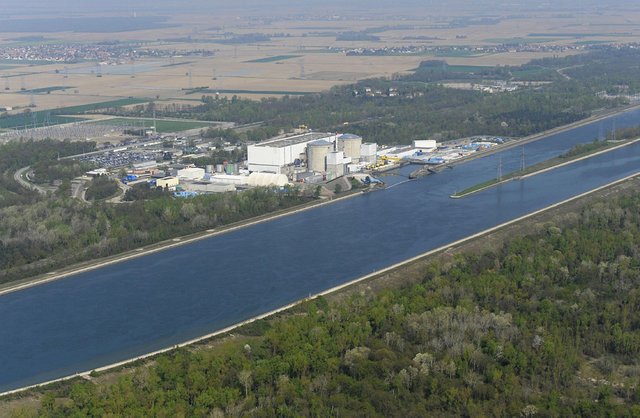 Das älteste Atomkraftwerk Frankreichs aus der Vogelperspektive. Foto: GG