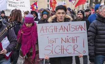 Zurück in den Krieg