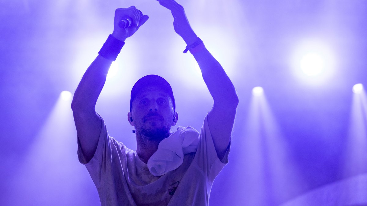 "Antifaschist für immer" – Mal Élevé.