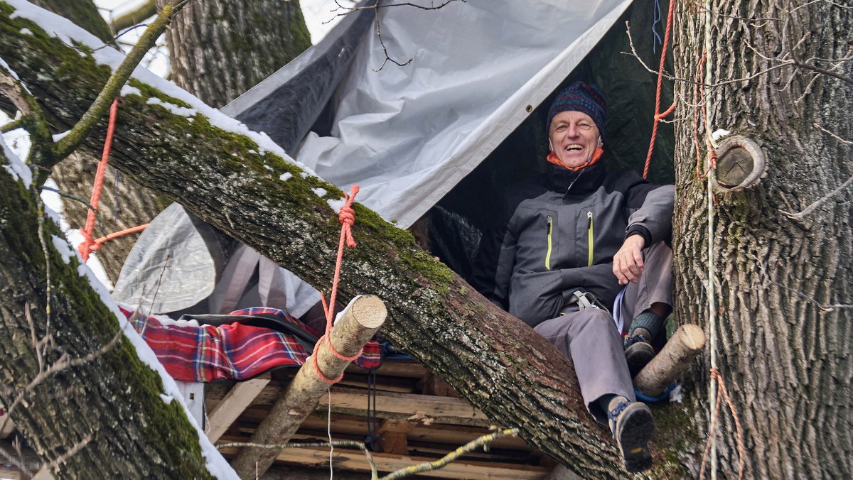 Professor Wolfgang Ertel 2021 beim Ravensburger Klimacamp. Foto: Joachim E. Röttgers