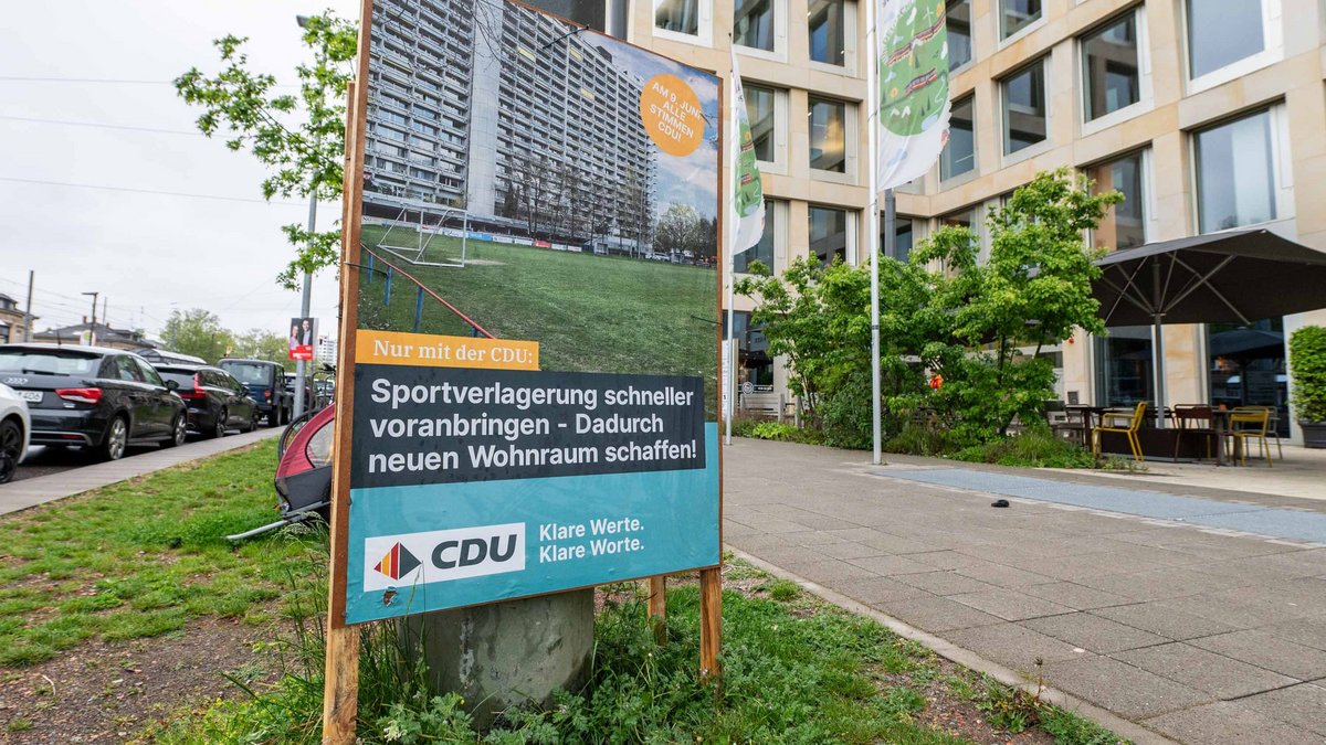 Wahlkampf mit Wohnraum, hier von der CDU. Fotos: Jens Volle