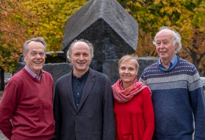 Die InitiatorInnen des Stolperkunst-Projekts (v.l.n.r.): Redies, Burgstaller, Hintermaier, Stingele. Foto: Joachim E. Röttgers