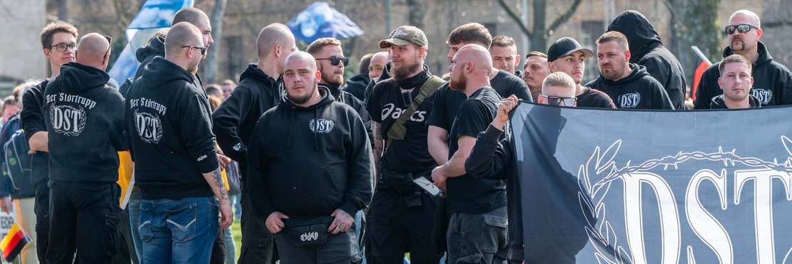 Nazis? "Ich sehe hier keine"