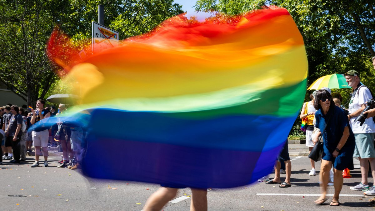 Es geht um Freiheit: CSD-Parade in Stuttgart am 25. Juli. Foto: Julian Rettig