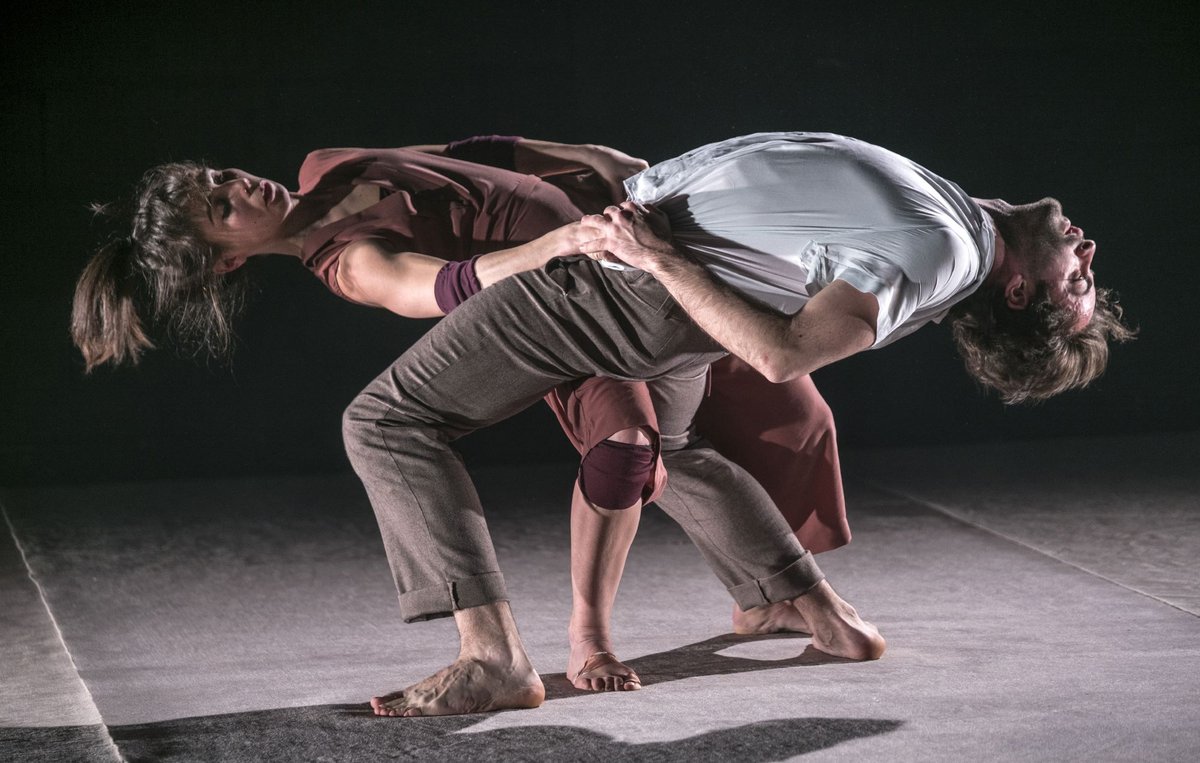 Wer sich so verbiegt, sollte anständig gefördert werden. Hier im Theater Rampe. Foto: Joachim E. Röttgers