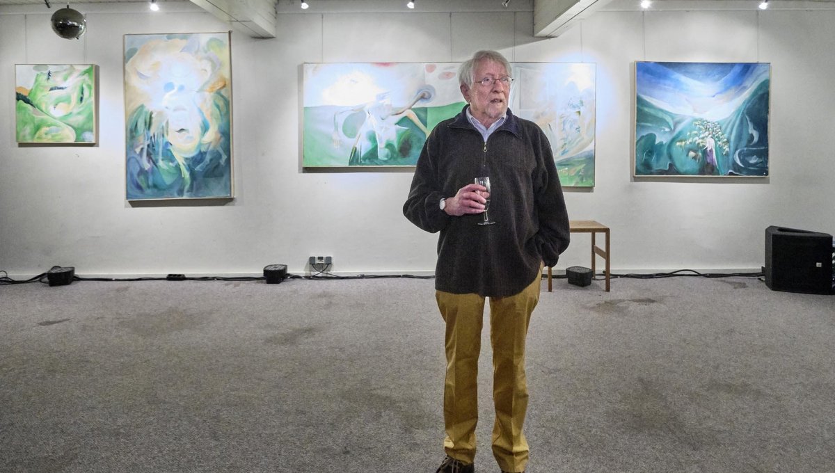 Ein letztes Mal in der Öffentlichkeit: Gangolf Stocker bei der Ausstellung seiner Bilder 2019 im Böblinger Blauen Haus.  Fotos: Joachim E. Röttgers Ein letztes Mal in der Öffentlichkeit: Gangolf Stocker bei der Ausstellung seiner Bilder 2019 im Böblinger Blauen Haus.  Fotos: Joachim E. Röttgers