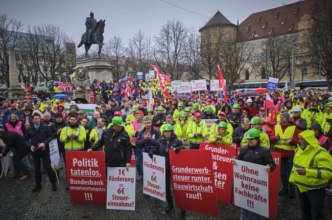 Demo für bessere Baupolitik im März 2024. Foto: Joachim E. Röttgers