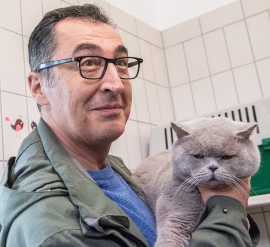 Hagels Rivale Cem Özdemir (Grüne) weiß sich besser in Szene zu setzen. Foto: Jens Volle