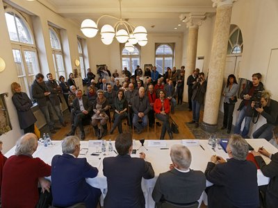 Volle Hütte bei der Vertragsunterzeichnung am 16. Januar 2016.