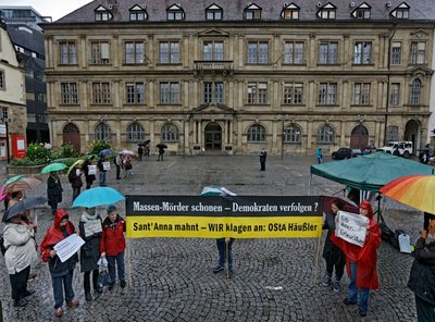 Mahnwache im September 2014 auf dem Stuttgarter Schillerplatz. Foto: Joachim E. Röttgers