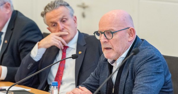 Landesverkehrsminister Winfried Hermann (rechts) und Stuttgarts OB Frank Nopper.