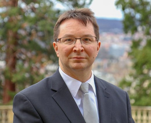 Michael Blume führt den zunehmenden Antisemitismus an Schulen auch auf eine "digitale Verrohung" im Netz zurück. Foto: Staatsministerium Baden-Württemberg