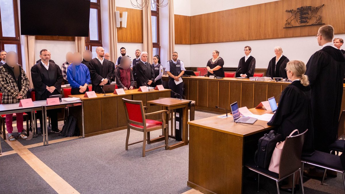 Prozessauftakt gegen die Familie A. vor dem Landgericht Mosbach, 28. Juli 2025. Foto: Julian Rettig