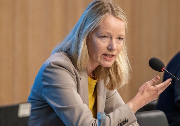 Windenergie contra Artenschutz: Umweltministerin Thekla Walker (Grüne) sitzt zwischen den Stühlen. Foto: Jens Volle