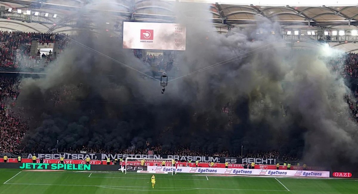 "Es reicht!" Beim Spiel gegen Heidenheim am 31. März 2024 gibt's eine Breitseite Rauch. Foto: cannstatter-kurve.de