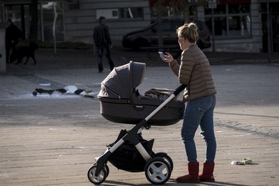 Auf dem Stuttgarter Marienplatz wahnsinnig busy abmuttern.