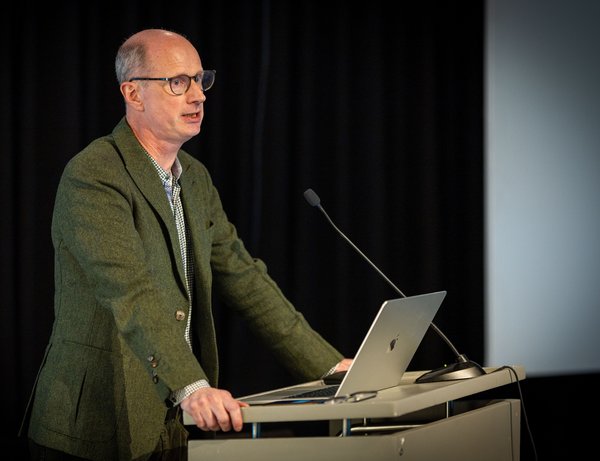 Rechtswissenschaftler Ralf Michaels plädiert für die absolute Meinungsfreiheit.