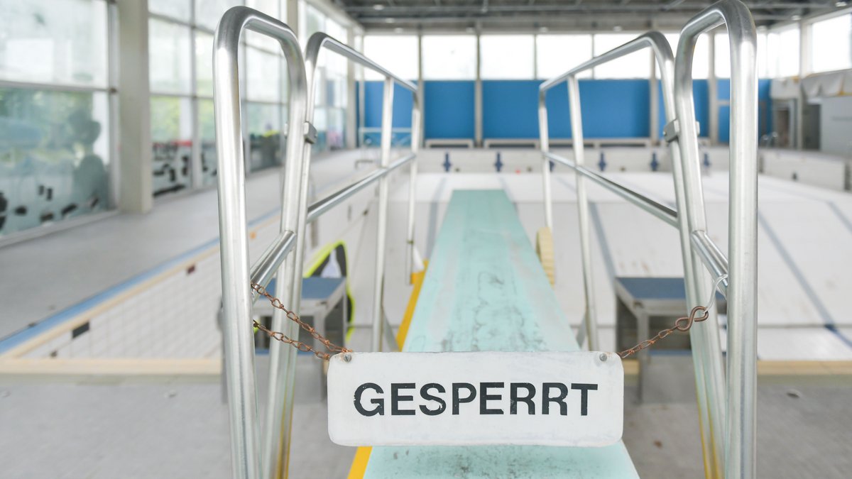 Seit 2022 geschlossen: das Stadtbad in Bad Cannstatt. Foto: Max Kovalenko