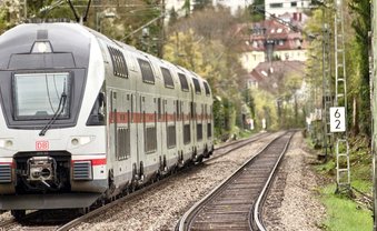 Ob nach April 2026 auf der Panoramastrecke der Gäubahn Züge fahren, hängt vom Richterspruch ab. Foto: Joachim E. Röttgers Ob nach April 2026 auf der Panoramastrecke der Gäubahn Züge fahren, hängt vom Richterspruch ab. Foto: Joachim E. Röttgers