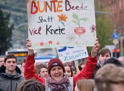 Streikende SchülerInnen machen der Lokalpolitik Beine – etwa Anfang April bei der ersten Fridays-for-Future-Demo Esslingens.