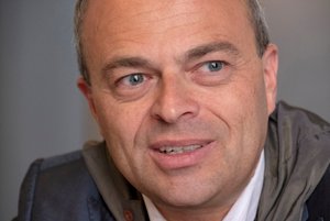 Schock für den Sloterdijk-Schüler: Ein AfD-Mann gibt die HfG-Buchreihe heraus.