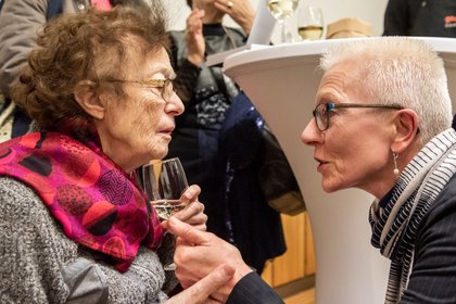 Ausstellungseröffnung im Stuttgarter Landgericht. Links Marie-Therese Jovignot, Tochter eines vom NS-Regime hingerichteten Résistance-Kämpfers. Foto: Jens Volle