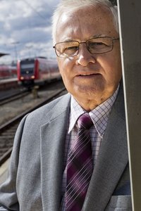 Robert Knieling, Pensionär, im August 2014 am Bahnhof in Hof. 