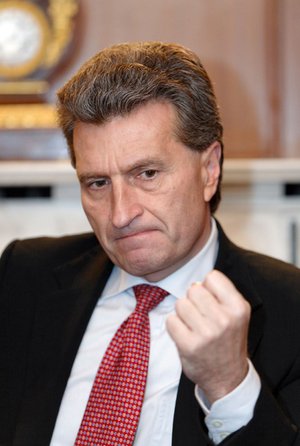 Prescht gern vor und zieht dann zurück: Günther Oettinger. Foto: Joachim E. Röttgers