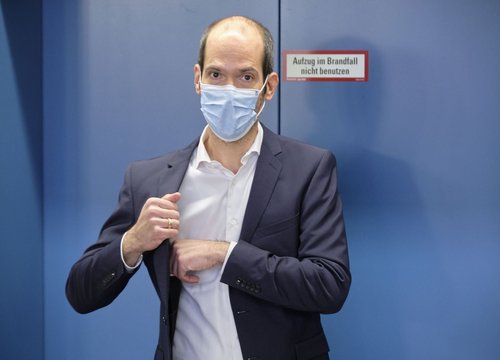 Verlangsamen und eingrenzen, darauf setzt Stefan Ehehalt vom Stuttgarter Gesundheitsamt.