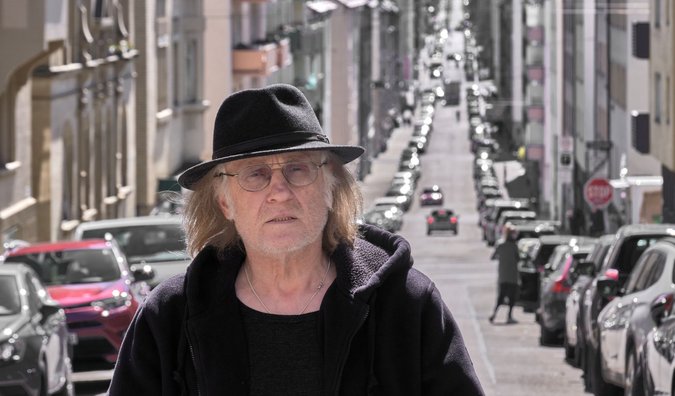 Wozu noch herumgehen?, fragt unser Kolumnist, besoffenen Trachtenjodlern ausweichend.