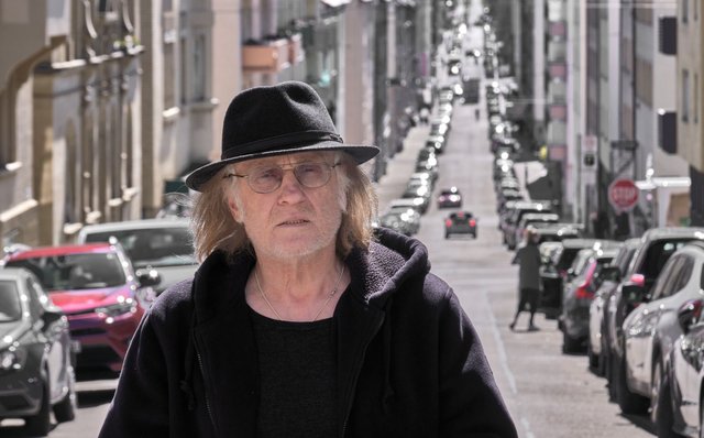 Zustrombegrenzungsgesetz? Ein Übeltäter hat dieses Wort erfunden, weiß Joe Bauer. Foto: Joachim E. Röttgers