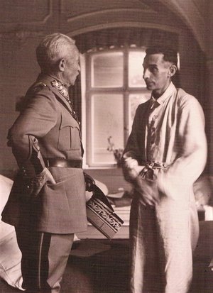 Der Schweizer General Henri Guisan soll auch Stumpen und Schocki mitgebracht haben. Foto: Bundesarchiv Bern Der Schweizer General Henri Guisan soll auch Stumpen und Schocki mitgebracht haben. Foto: Bundesarchiv Bern