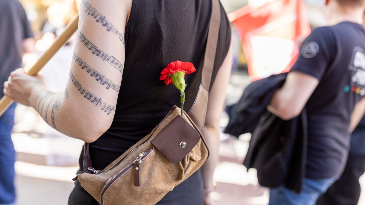 Wer einst für linksradikale Positionen auf die Straße ging, mag staunen: Jetzt kommen sie auch im Mainstream vor. Foto: Julian Rettig