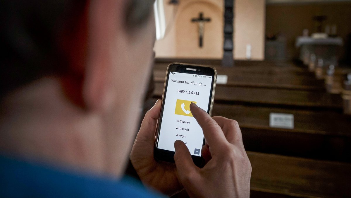 Der Bedarf bei der Telefonseelsorge ist so groß, dass derzeit nicht alle auf Anhieb durchkommen. Foto: Julian Rettig