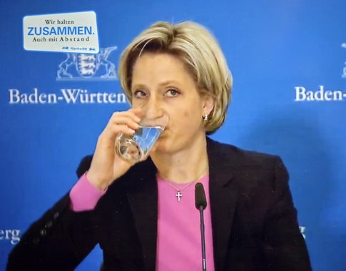 Auch Wirtschaftsministerin Nicole Hoffmeister-Kraut prescht vor.
