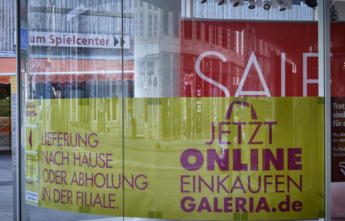StZN auf Leser:innenfang – wie ein Ausverkauf à la Galeria Kaufhof. Foto: Joachim E. Röttgers