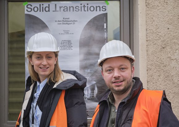 Haben die Aktion initiiert: Kunsthistorikerin Carolin Wurzbacher und Künstler Erik Sturm. Foto: Joachim E. Röttgers Haben die Aktion initiiert: Kunsthistorikerin Carolin Wurzbacher und Künstler Erik Sturm. Foto: Joachim E. Röttgers