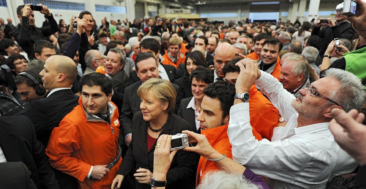 Angela Merkel im Landtagswahlkampf 2011 in Göggels Halle. Foto: Felix Kästle